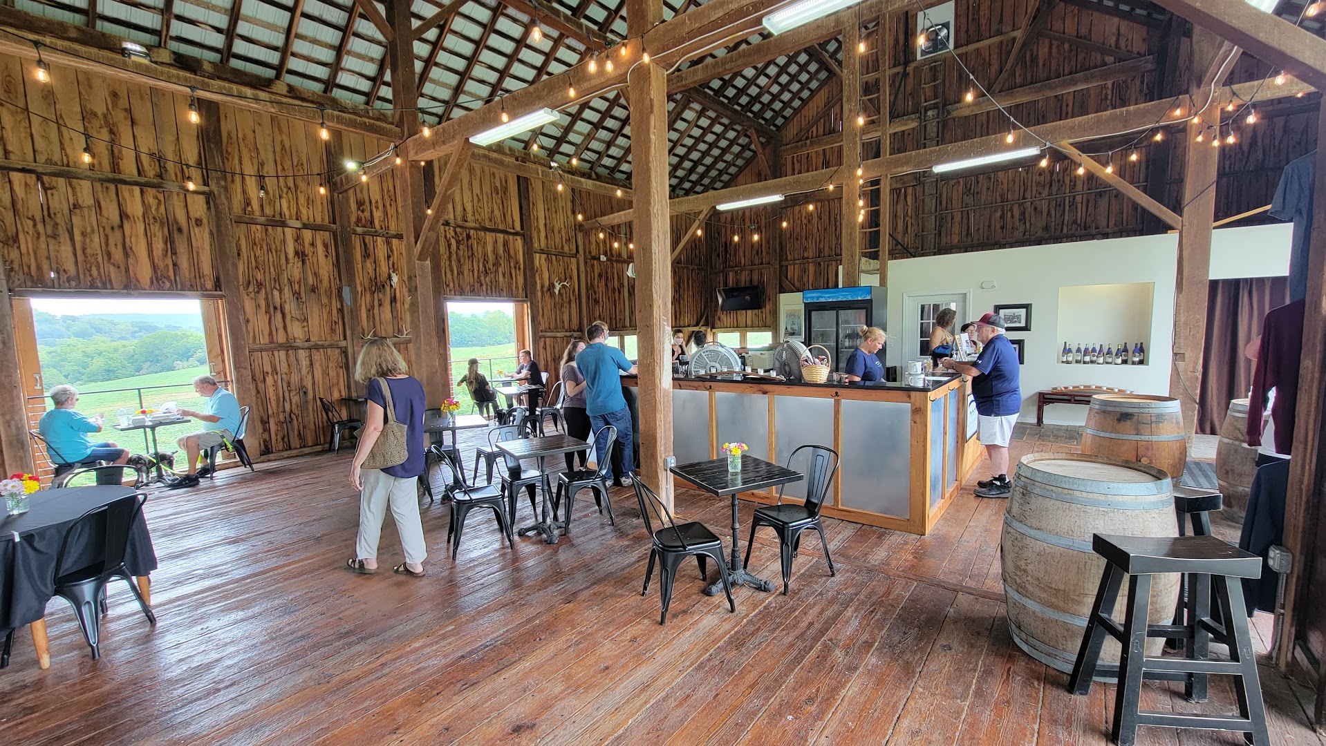 Antietam Creek Vineyards wedding venue gallery photo 3