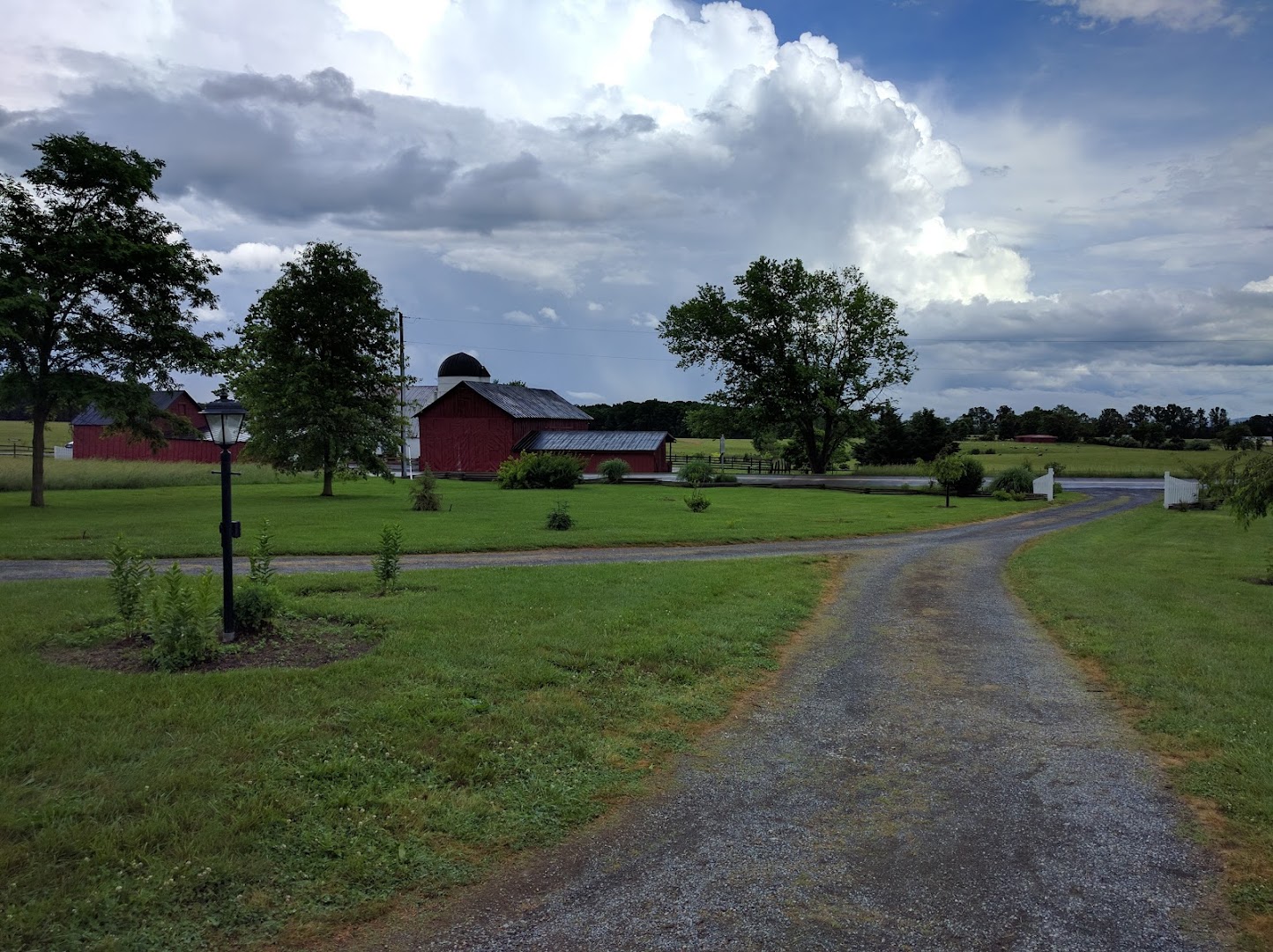 East Lynn Farm wedding venue gallery photo 1