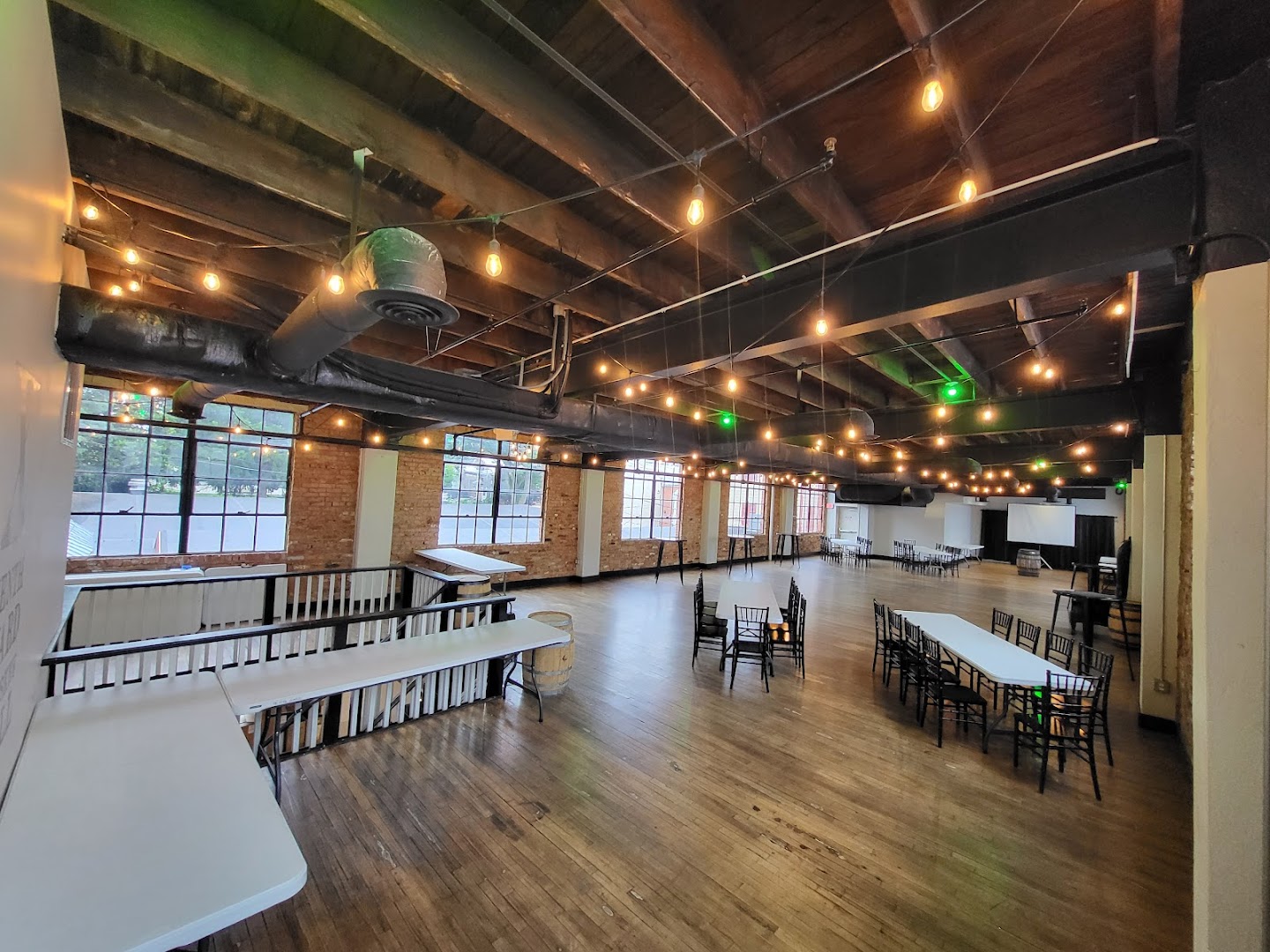 Tenthward Distilling wedding venue gallery photo 4