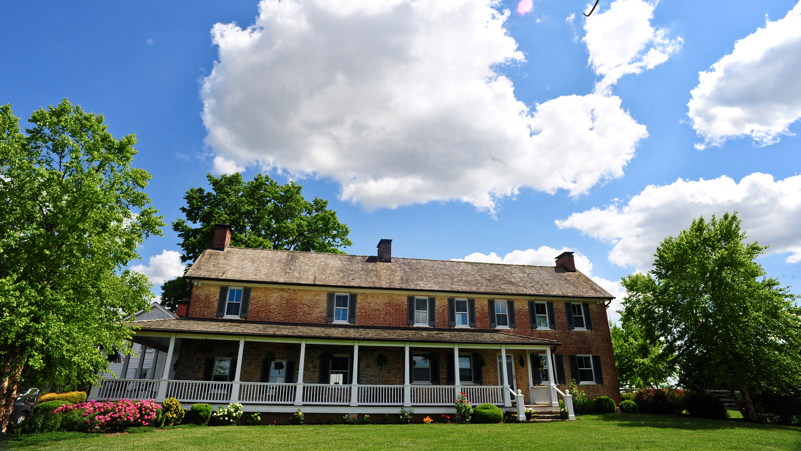 Walkers Overlook wedding venue gallery photo 1